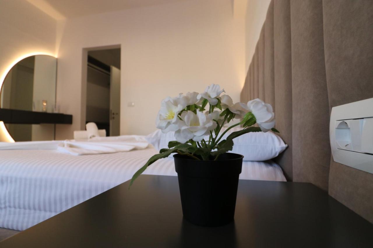 Hotel Tatzati 2 Sarandë Exteriér fotografie